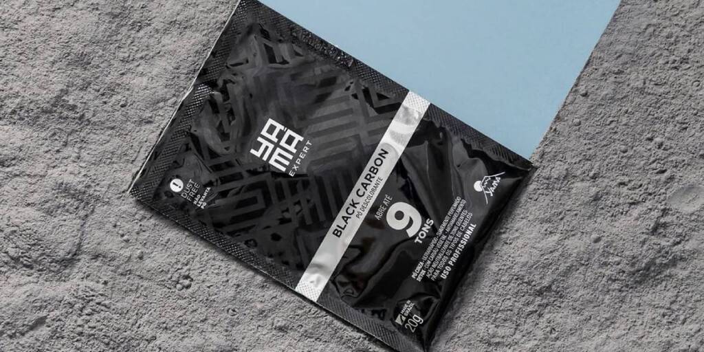 Yamá Cosméticos inova mercado de pó descolorante com a criação do Black Carbon, produto com ativos que contribuem com a manutenção da saúde dos fios